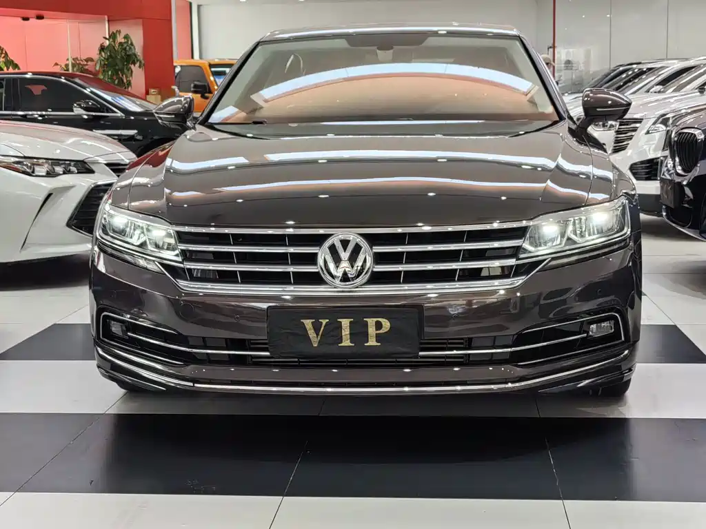 Volkswagen Phideon 2017 — фото 2