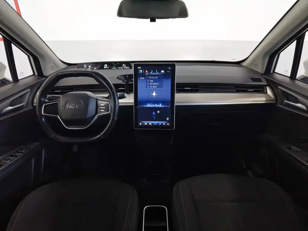 Neta V 2021