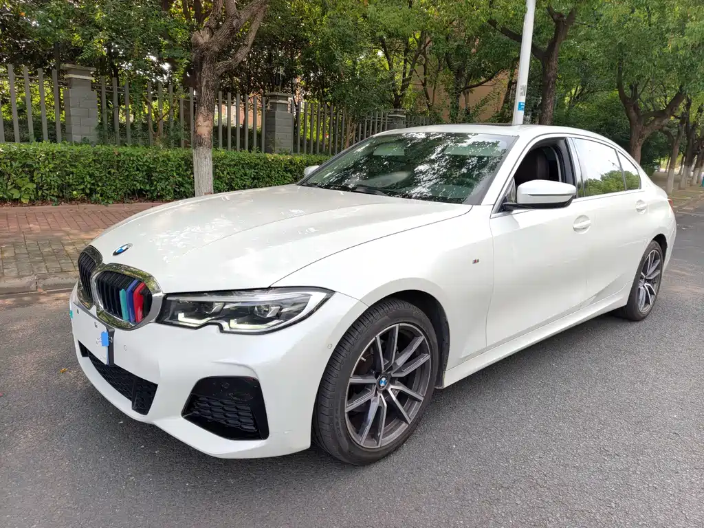 BMW 3 Series 2021