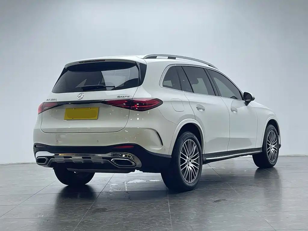 Mercedes-Benz GLC 2023