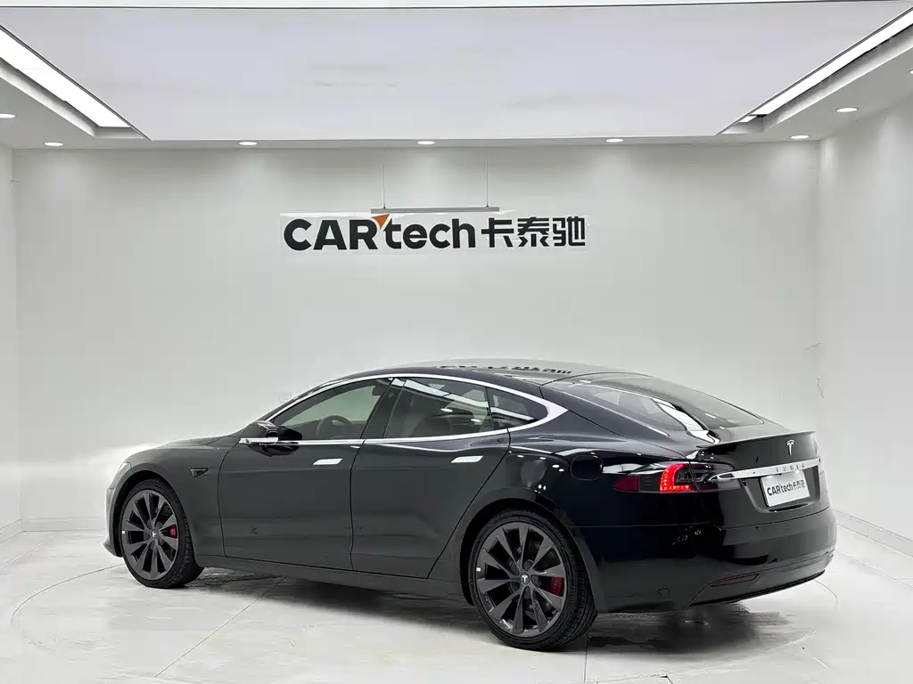 Tesla Model S 2020 — фото 4