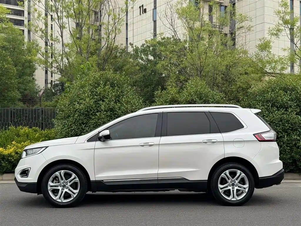 Ford Edge 2016