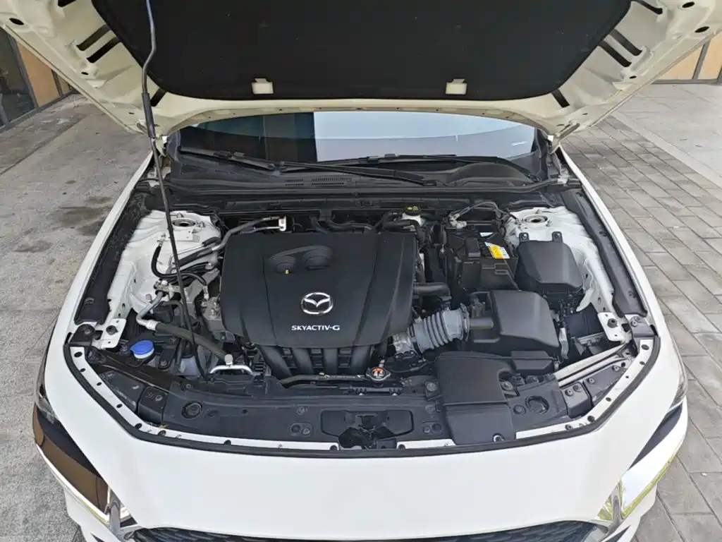 Mazda 3 Axela 2022 — фото 20