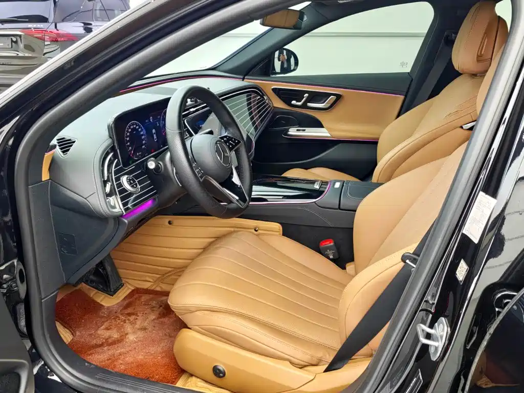Mercedes-Benz E-Class 2024