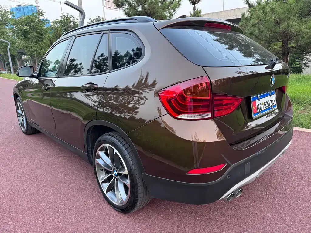 BMW X1 2015 — фото 6