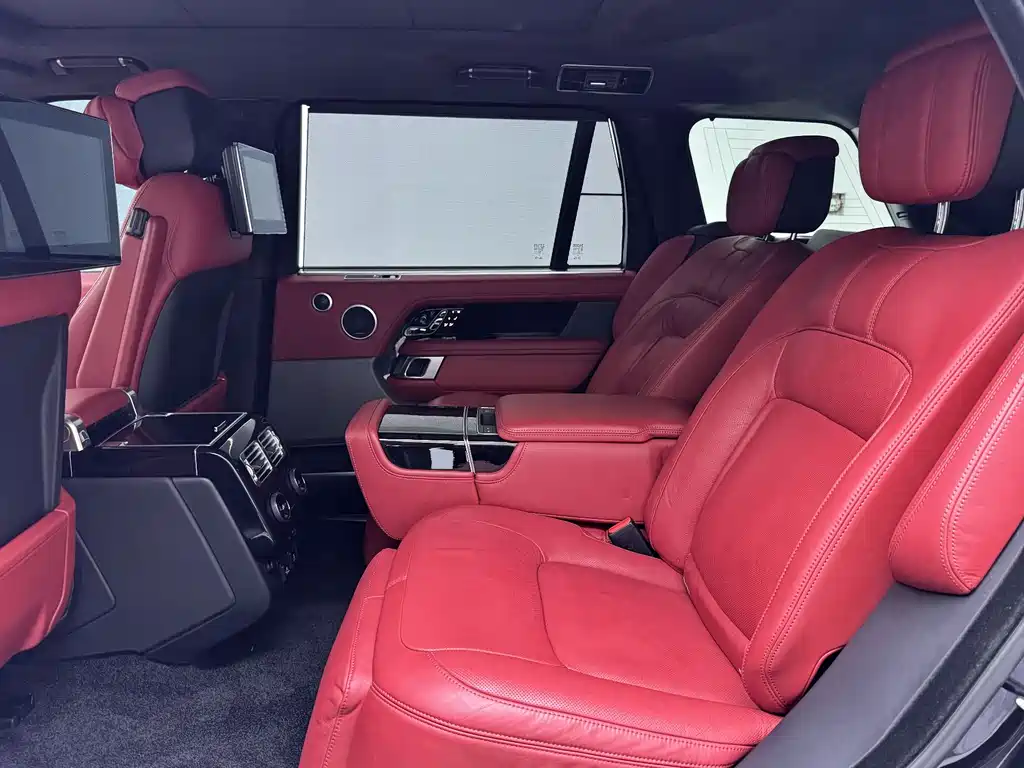 Land Rover Range Rover 2022 — фото 19