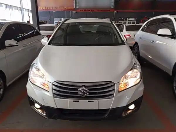 Suzuki S-Cross 2014