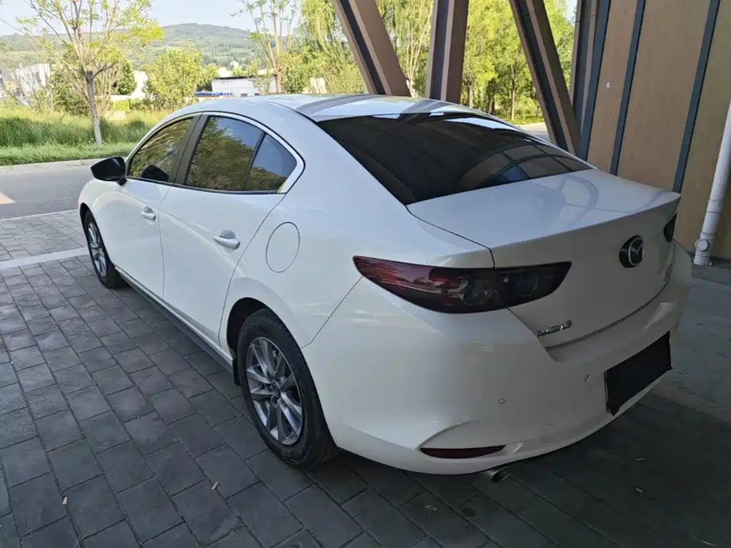 Mazda 3 Axela 2022