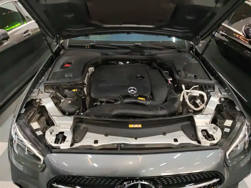 Mercedes-Benz E-Class 2022 — фото 16