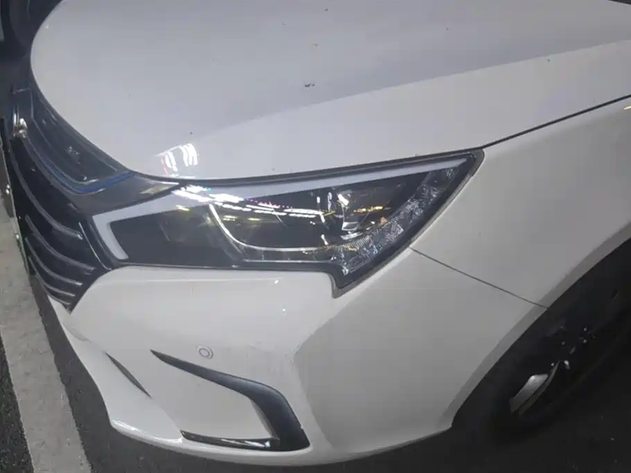 BYD Qin NEV 2018 — фото 5