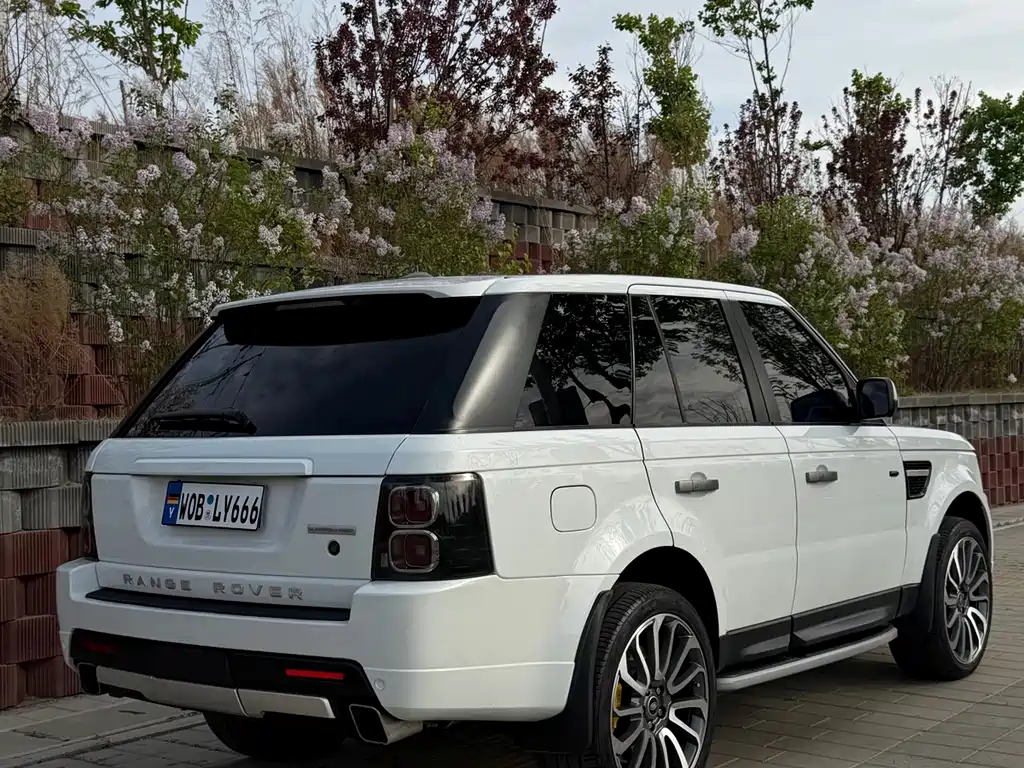 Land Rover Sport 2011 — фото 13