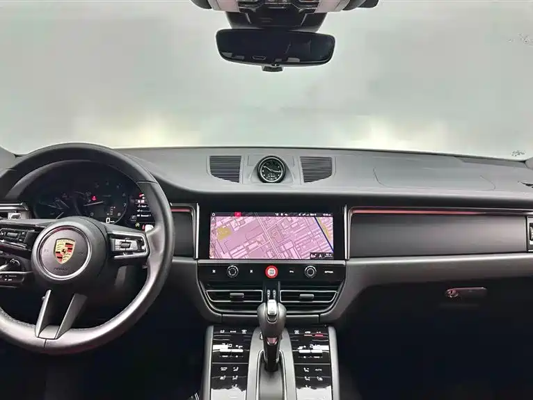 Porsche Macan 2024 — фото 15