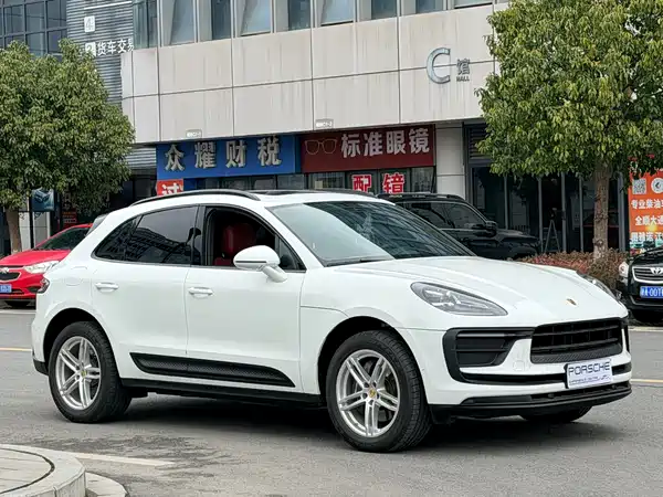 Porsche Macan 2023