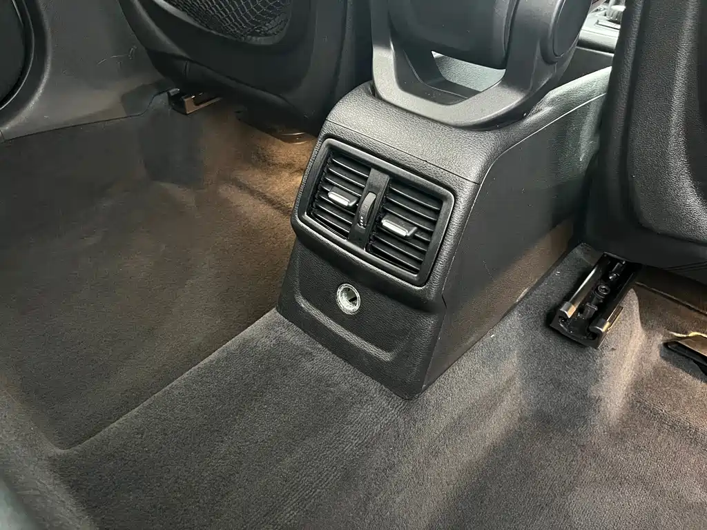 BMW X1 2017 — фото 12
