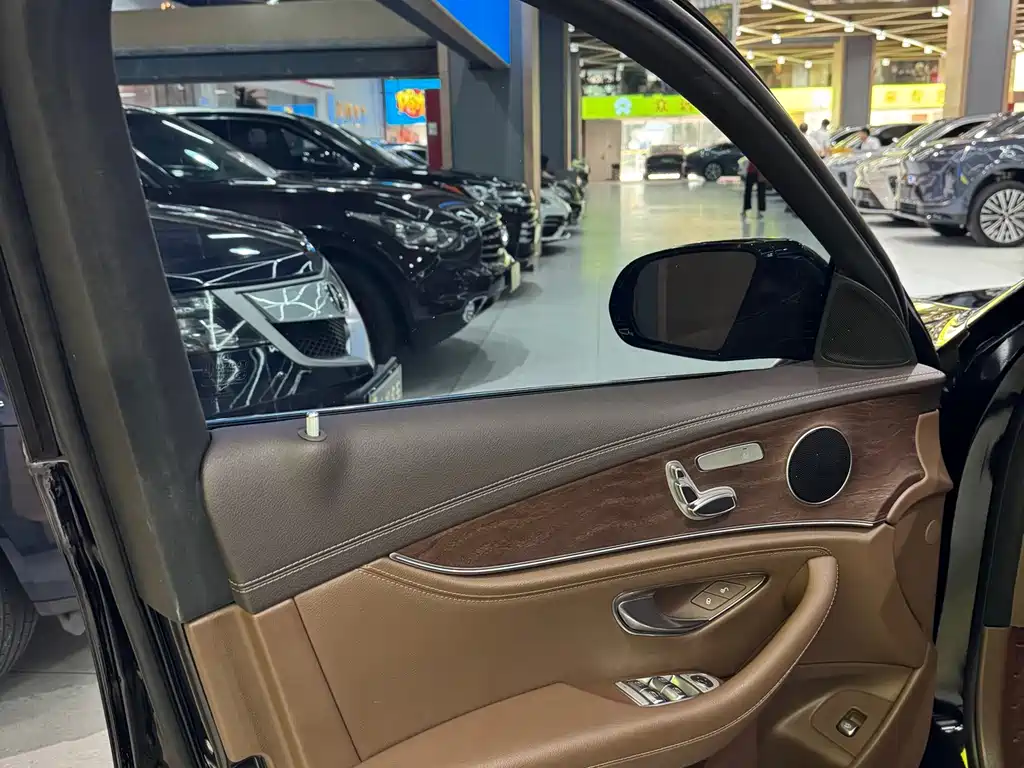 Mercedes-Benz E-Class 2020
