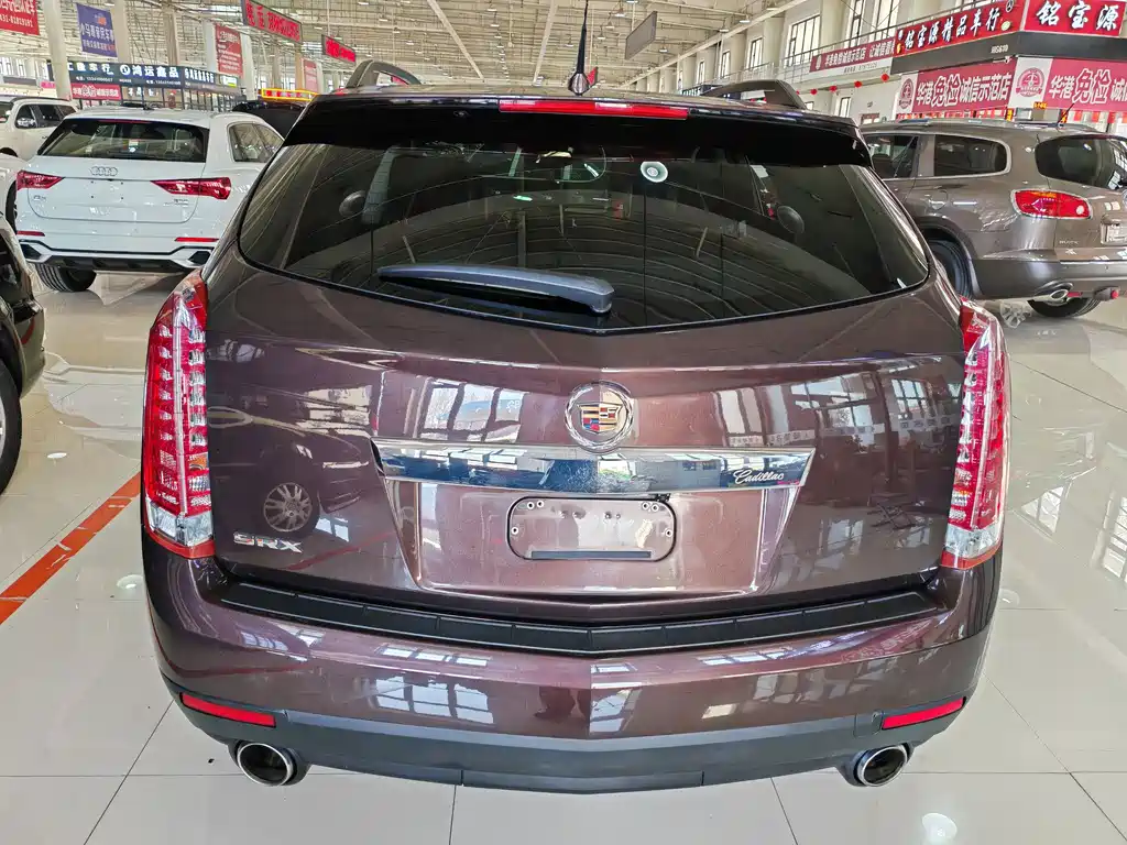 Cadillac SRX 2015 — фото 5