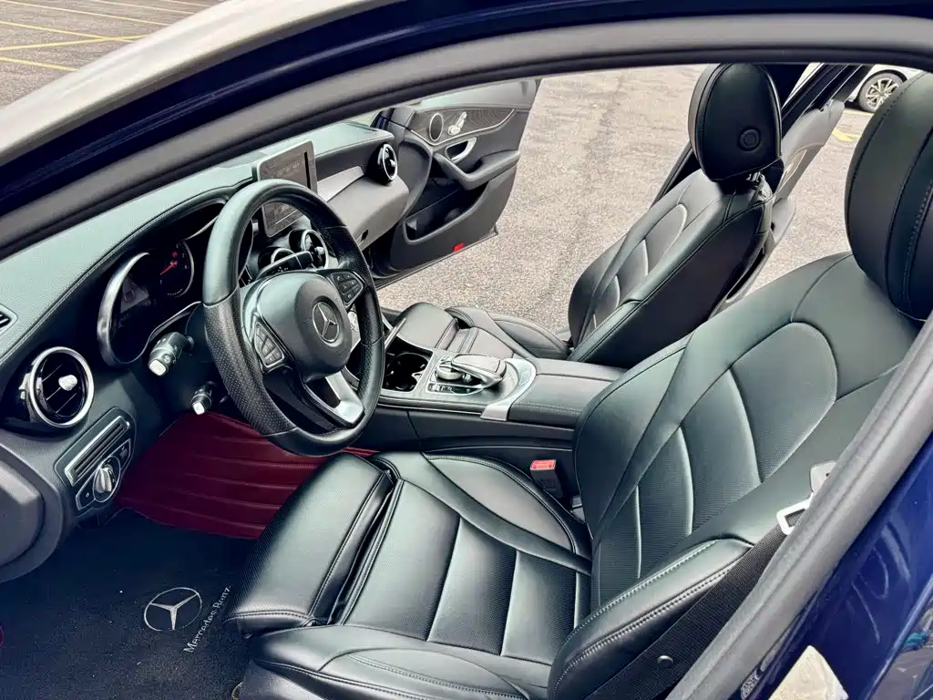 Mercedes-Benz C-Class 2018 — фото 12
