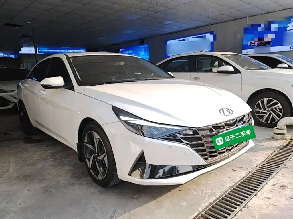 Hyundai Elantra 2021