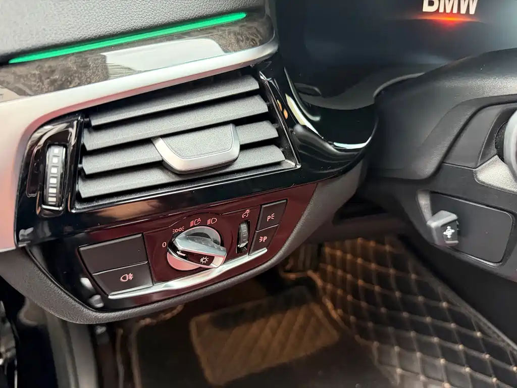 BMW 5 Series 2019