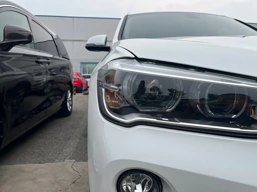 BMW X1 2017 — фото 16