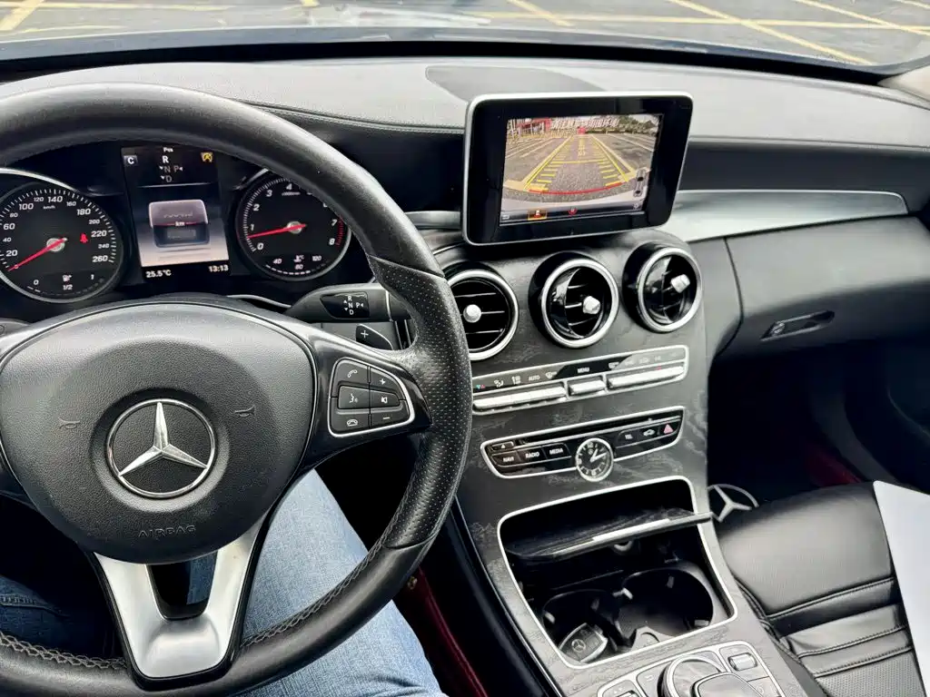 Mercedes-Benz C-Class 2018 — фото 9