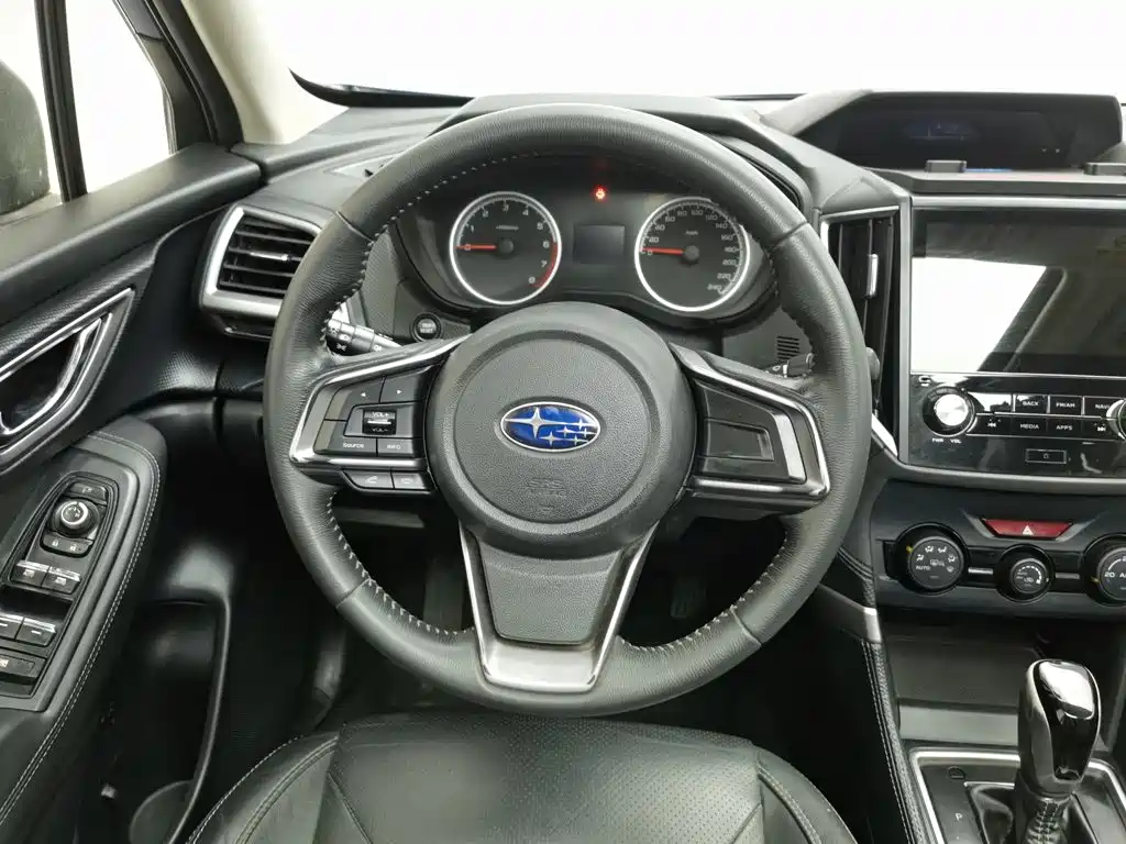 Subaru Forester 2019 — фото 11