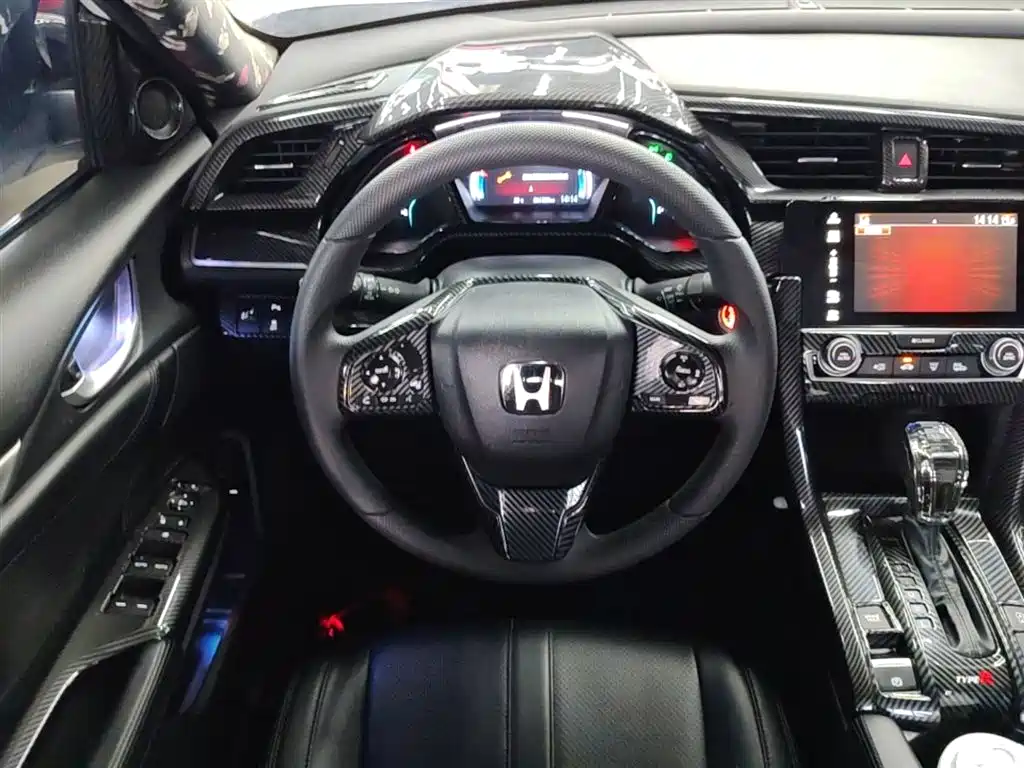 Honda Civic 2020 — фото 11