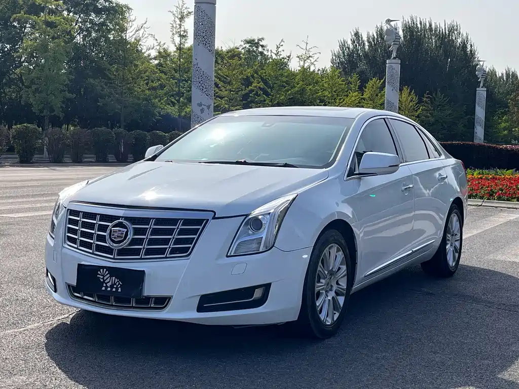 Cadillac XTS 2014 — фото 1