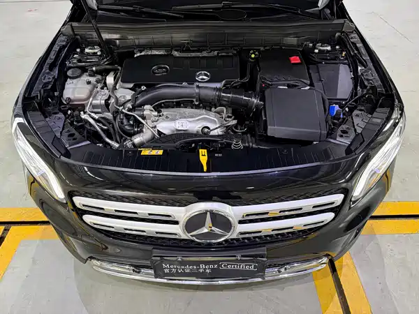 Mercedes-Benz GLB 2023