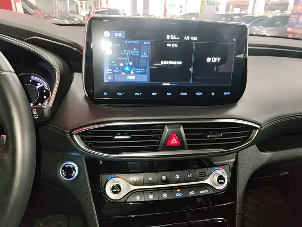 Hyundai Santa Fe 2019 — фото 13