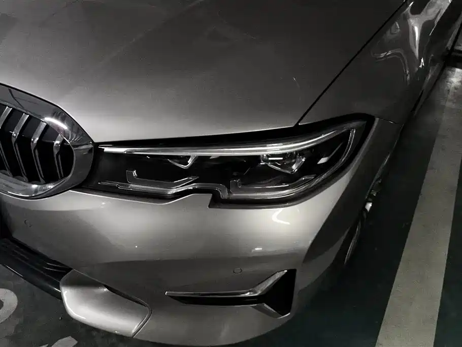 BMW 3 Series 2019 — фото 5