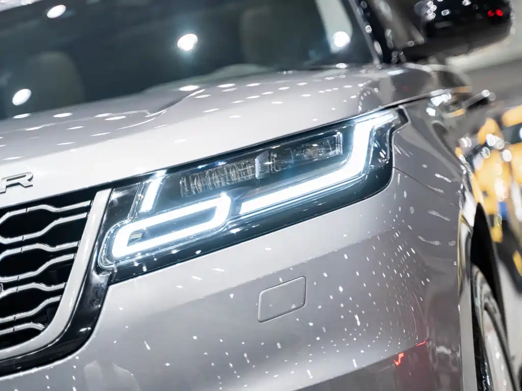 Land Rover Velar 2020 — фото 8