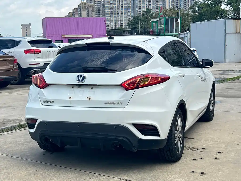 Changan Eado XT 2015 — фото 9