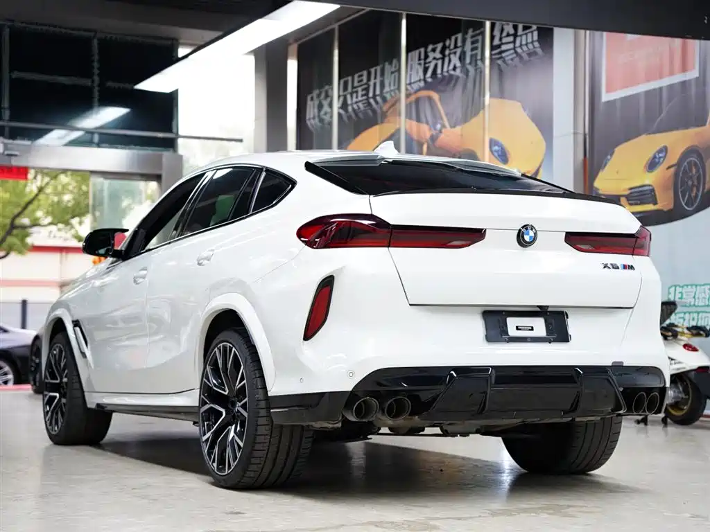 BMW X6 M 2022 — фото 56