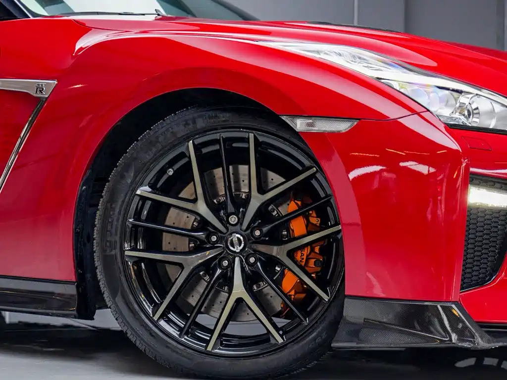 Nissan GT-R 2017 — фото 7