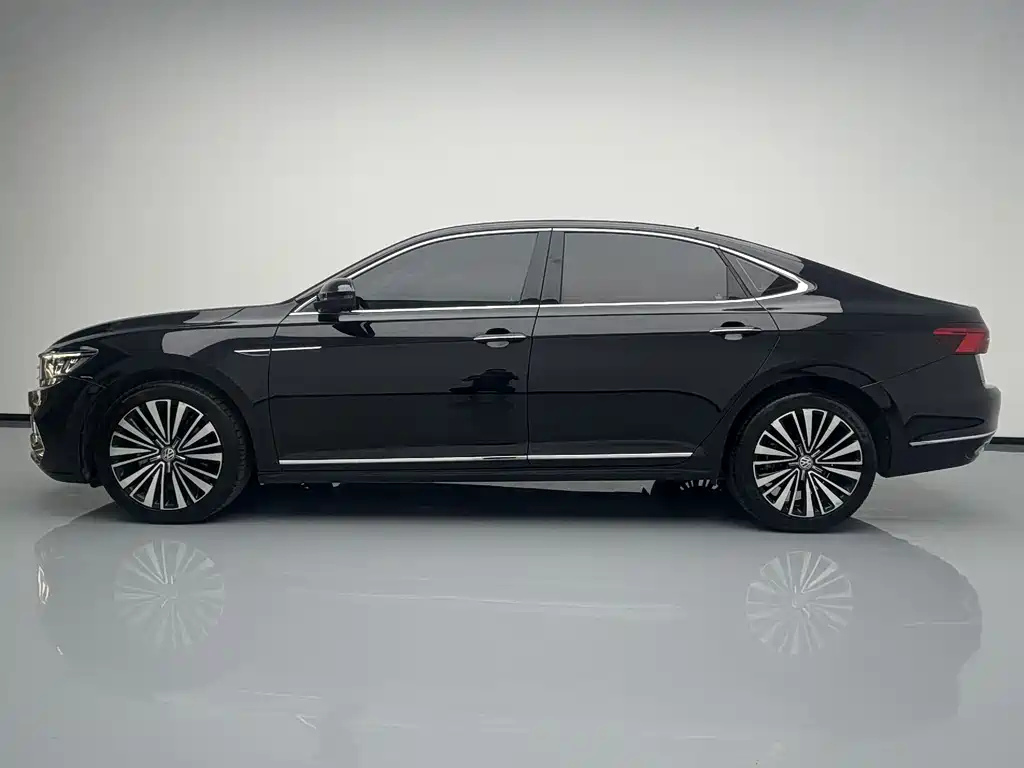 Volkswagen Passat 2020 — фото 5