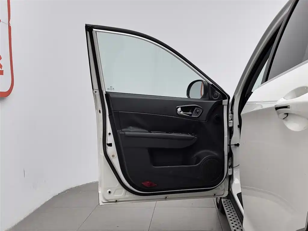 GAC Motor Trumpchi GS5 2014 — фото 8