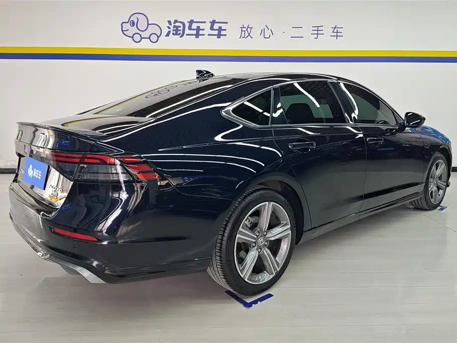 Honda Accord 2023 — фото 3
