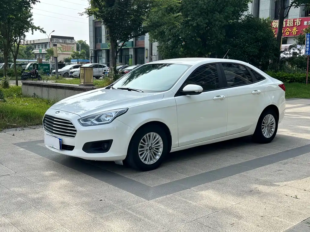 Ford Escort 2016
