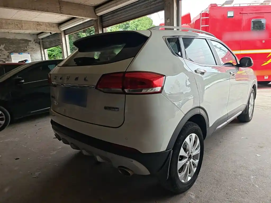Haval H2s 2018 — фото 7