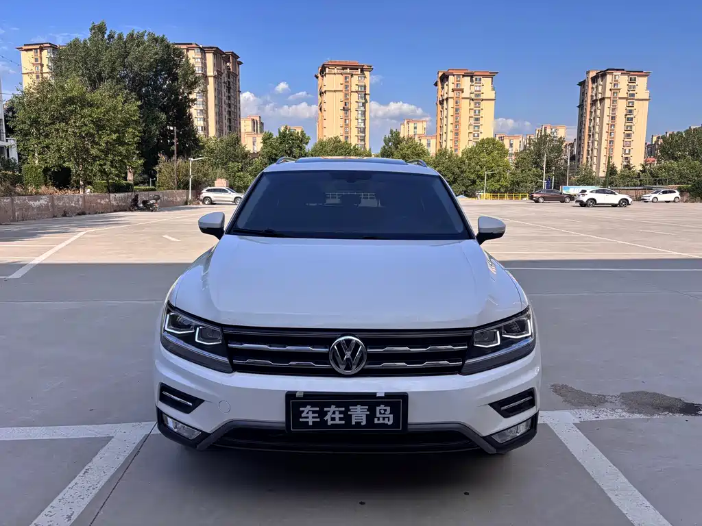 Volkswagen Tiguan L 2019 — фото 1