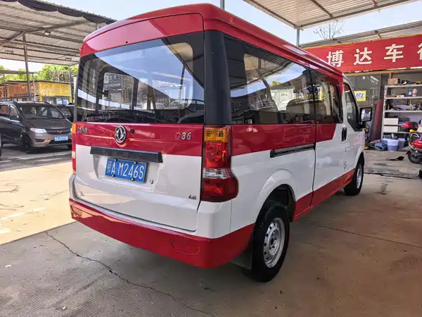 Dongfeng Xiaokang C36 2019