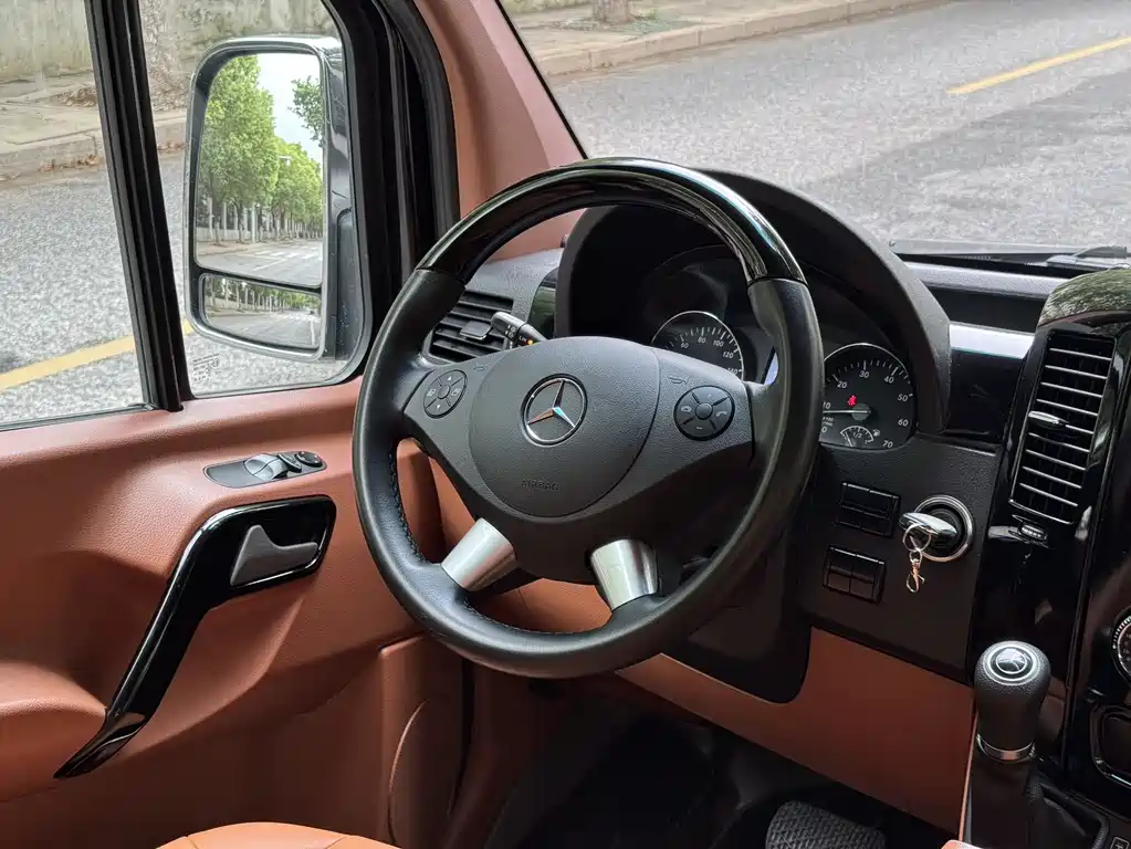 Mercedes-Benz Sprinter 2017 — фото 11
