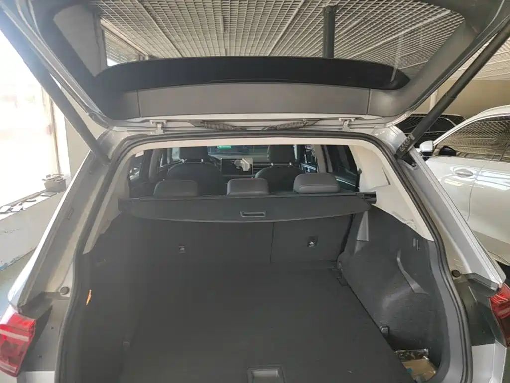 Volkswagen Tiguan L PHEV 2021 — фото 19