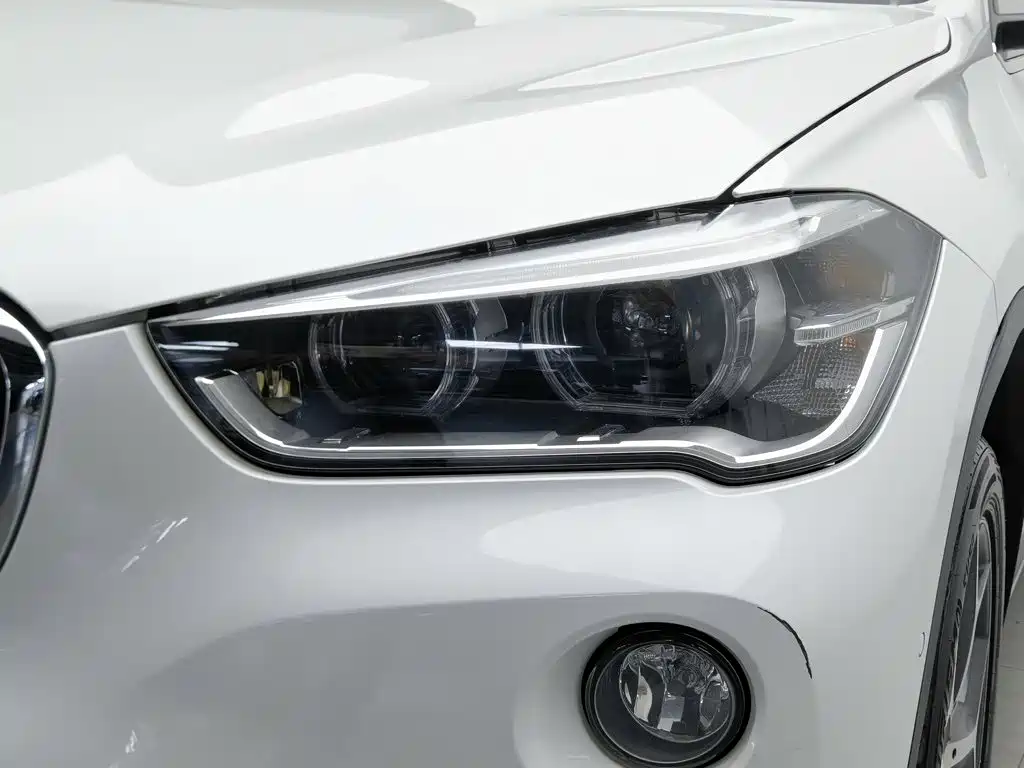 BMW X1 2017 — фото 7