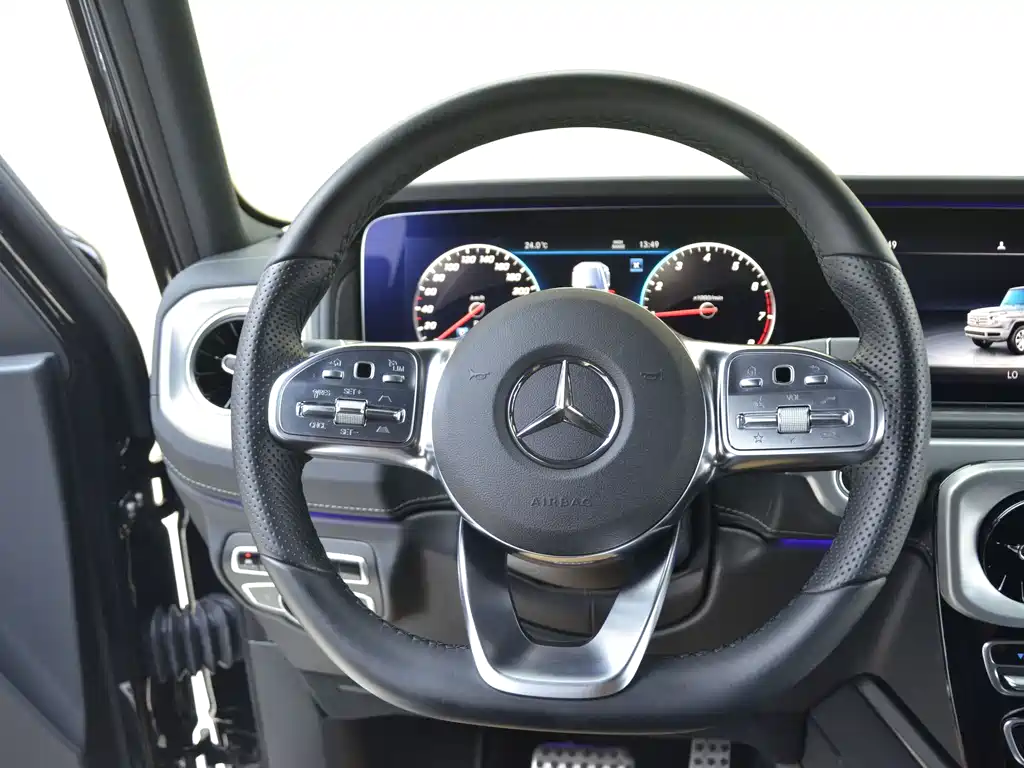 Mercedes-Benz G-Class 2024 — фото 10