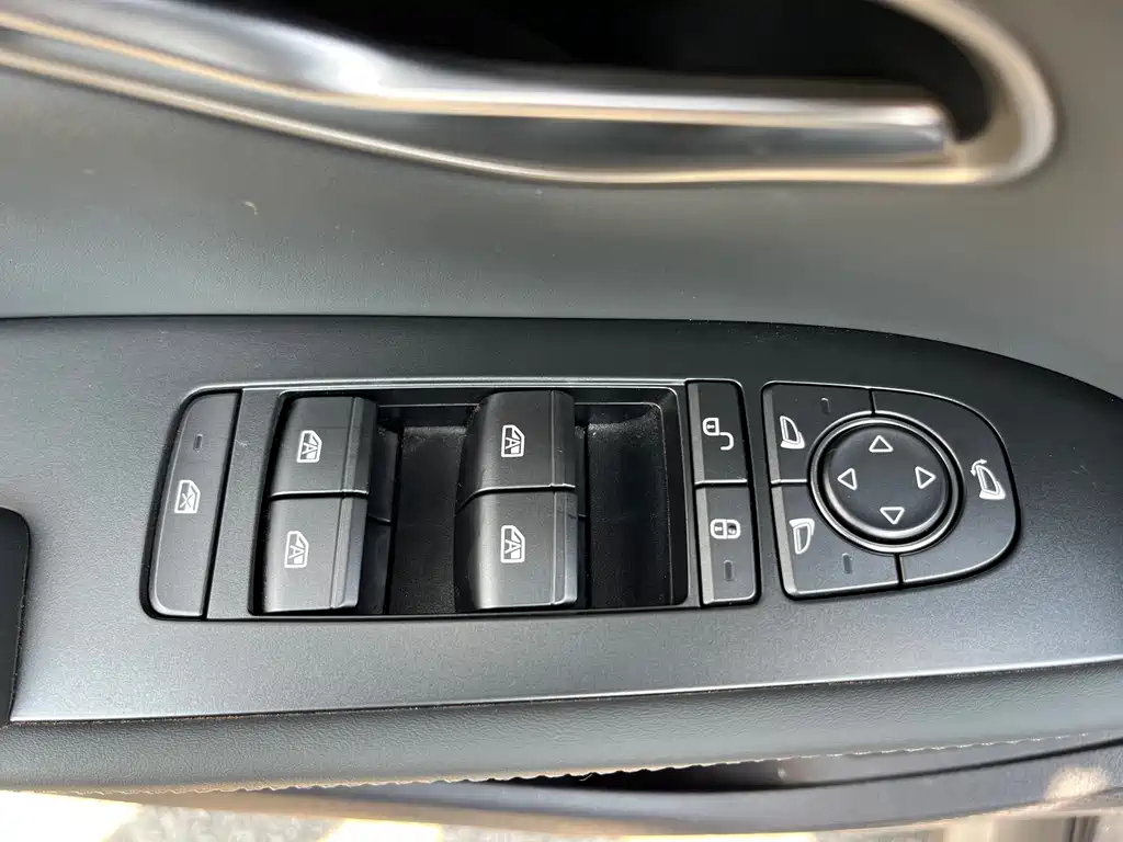 BYD Qin L 2025 — фото 10