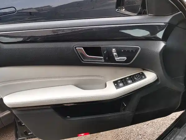 Mercedes-Benz E-Class 2014