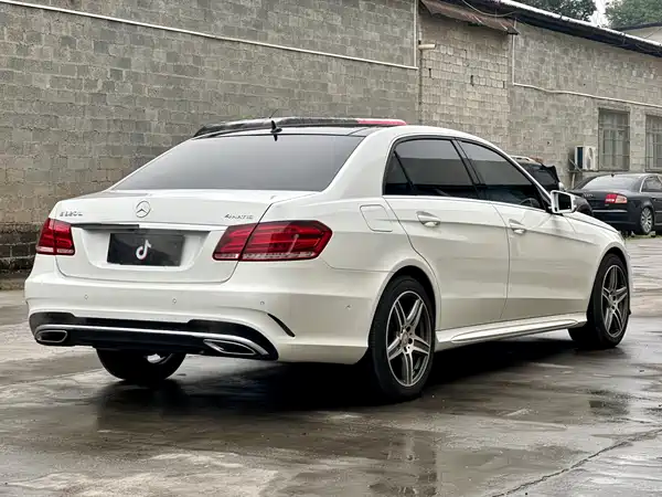 Mercedes-Benz E-Class 2015