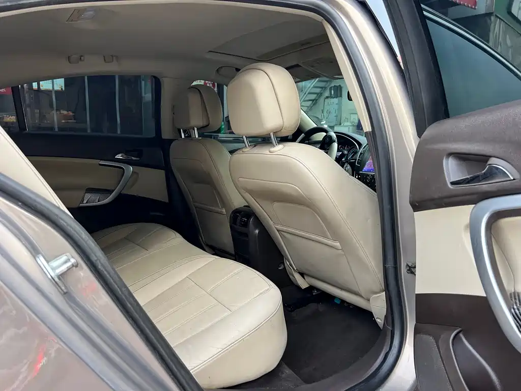 Buick Regal 2014 — фото 10